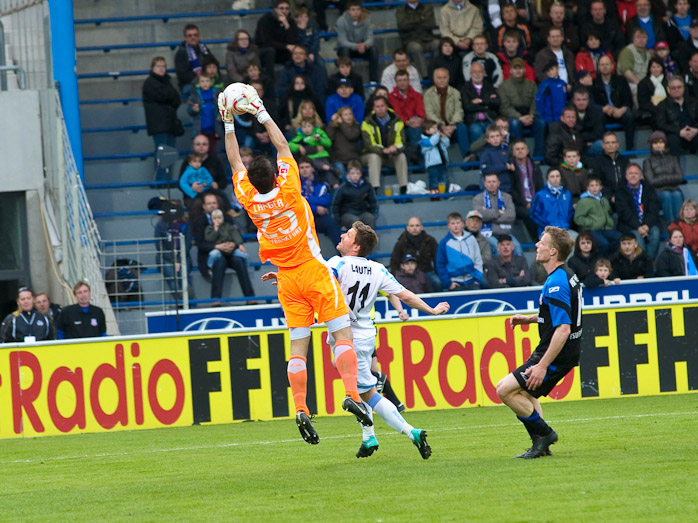 110415-112
